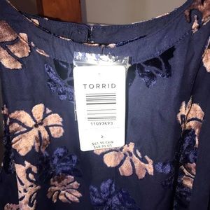 Torrid sleeveless blouse